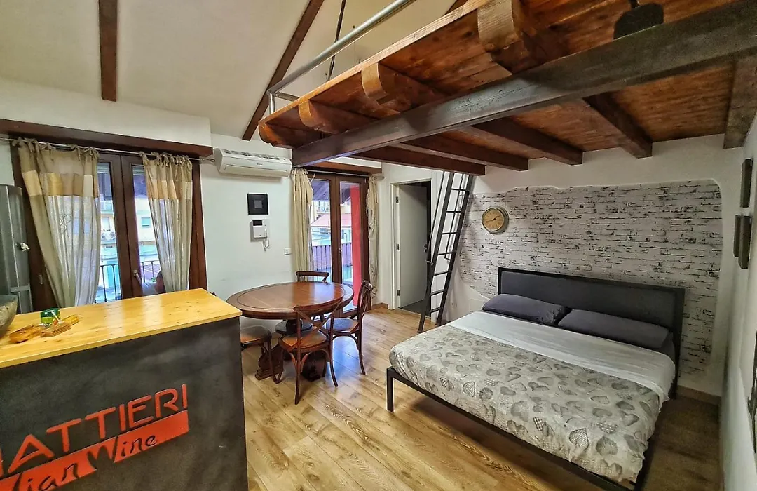 Regis B&B Camere centro storico-1
